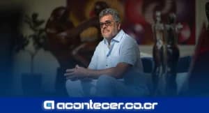 Carlos Valenciano respalda cobro escalonado del canon por espectro