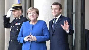 Emmanuel Macron pide retomar el control de redes sociales e IA