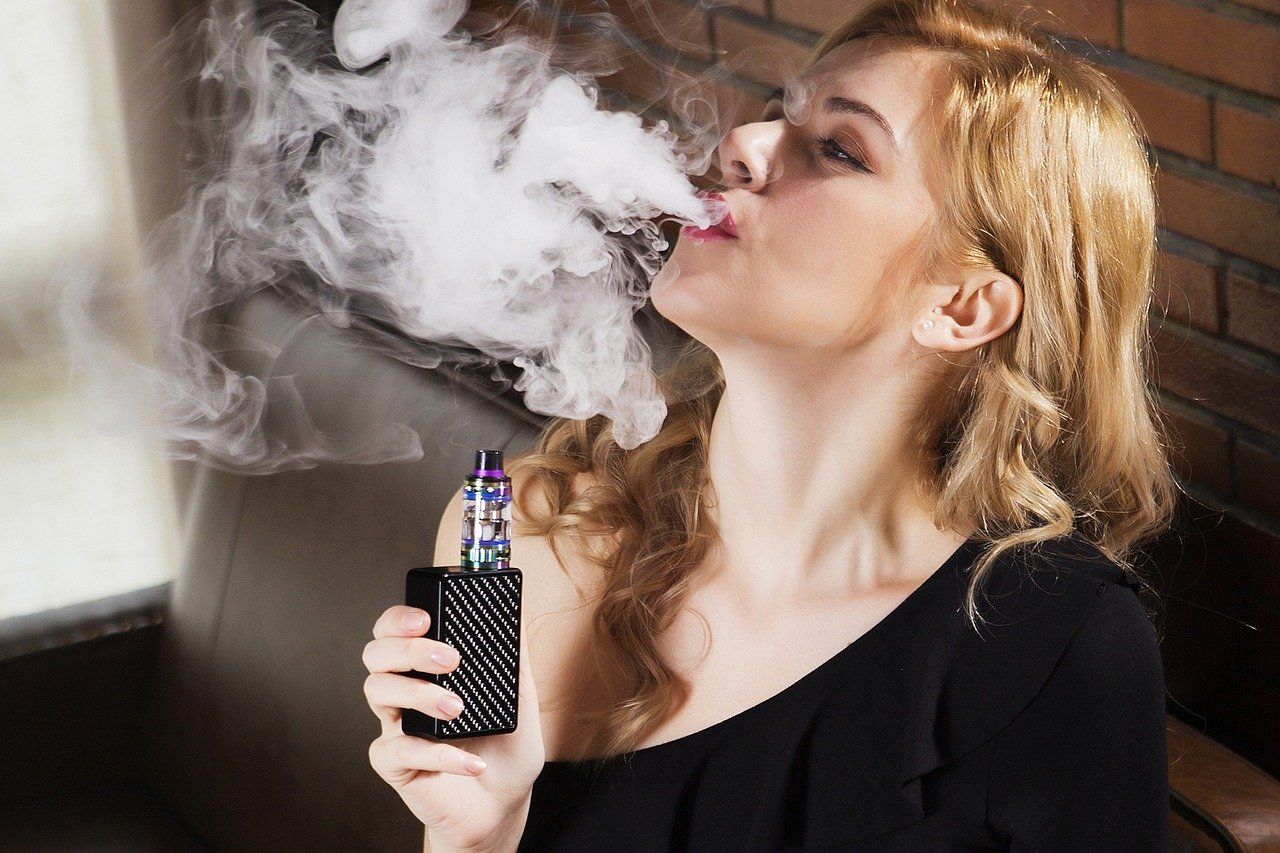 Aprueban impuesto del 20 % a vapeadores