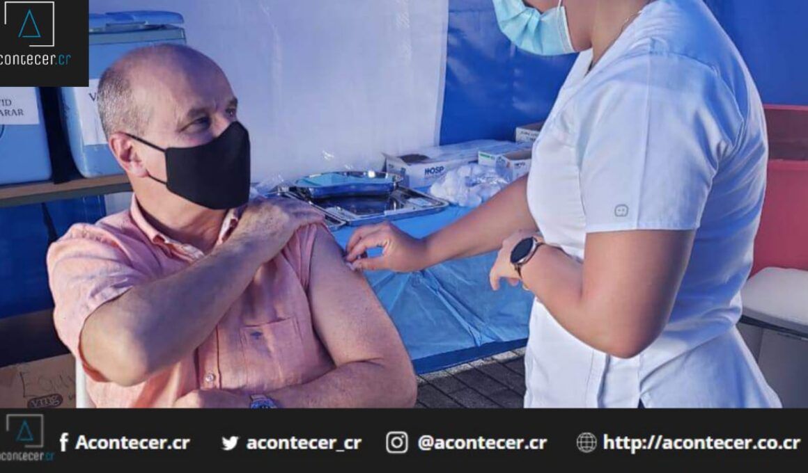 Figueres propone vender vacunas al turismo internacional para acelerar vacunación
