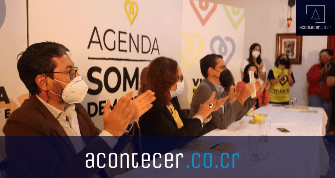 Frente Amplio firma compromiso con las mujeres