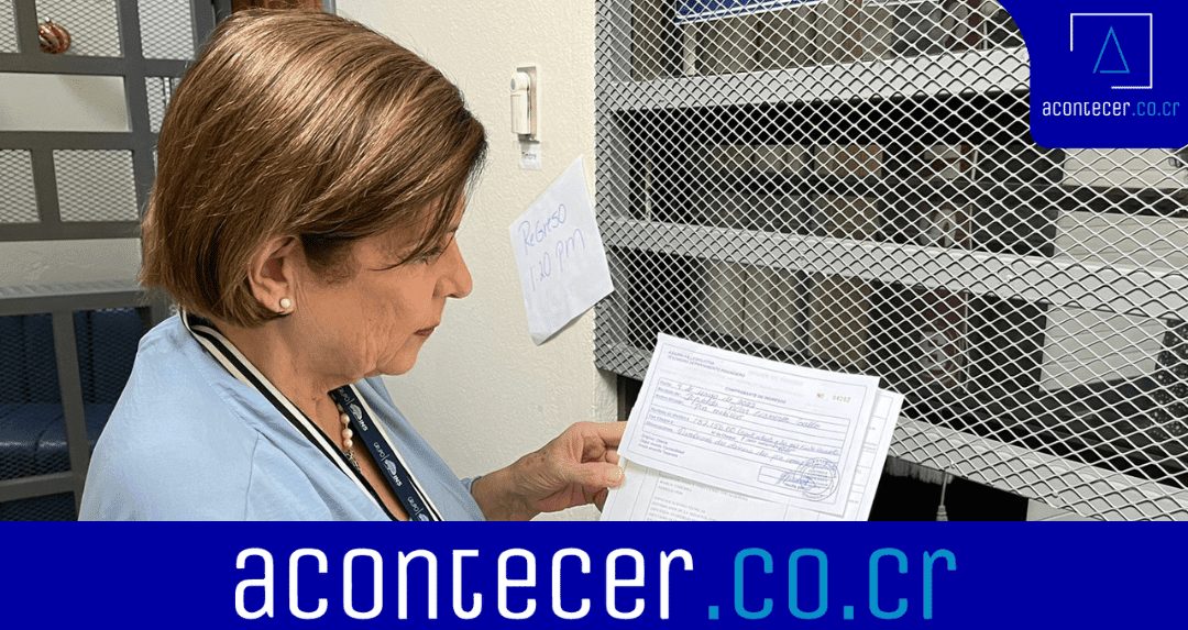 Pilar Cisneros pagó pin de oro que le correspondía como diputada