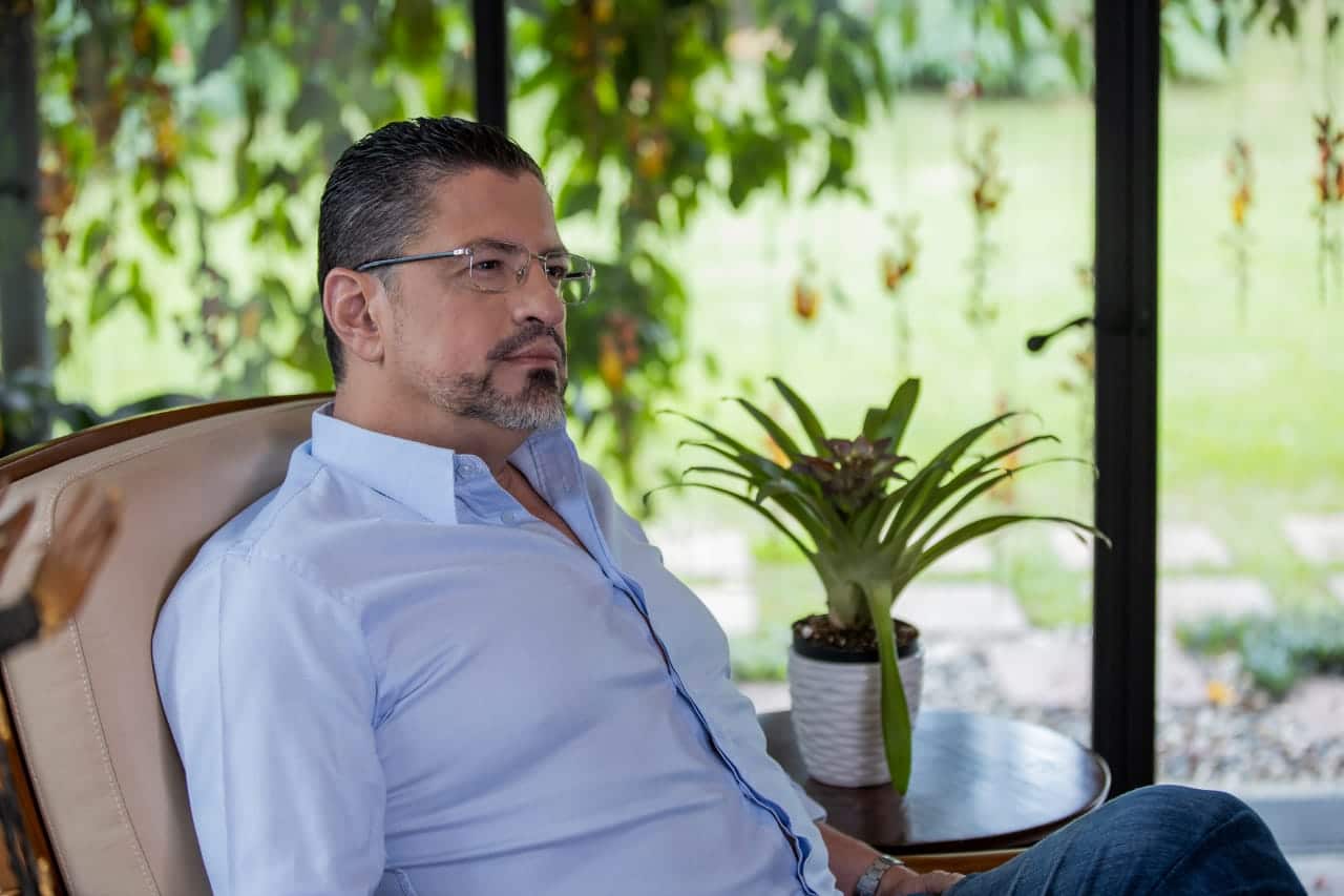 Rodrigo Chaves: «Estoy a favor de la marihuana recreativa y medicinal».