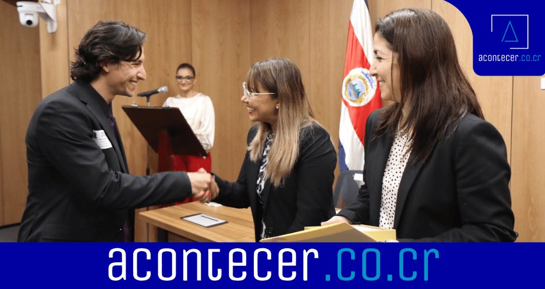 Diputada Paola Nájera homenajea a deportistas cartagineses