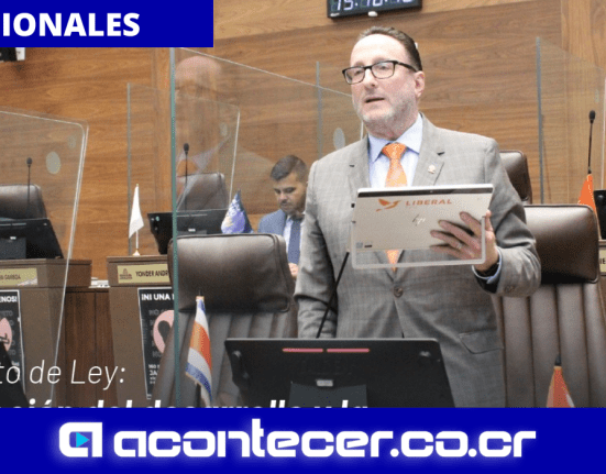 Diputado Eli Feinzaig propulsor de la iniciativa Fotografía: Prensa PLP
