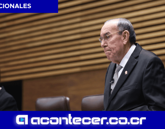 En la sesión extraordinaria del Plenario Legislativo de este lunes en la mañana, predominó la discusión y polémica alrededor de la resolución de Rodrigo Arias para dar vía rápida a las reformas a jornadas 4x3 y al combate del crimen organizado.