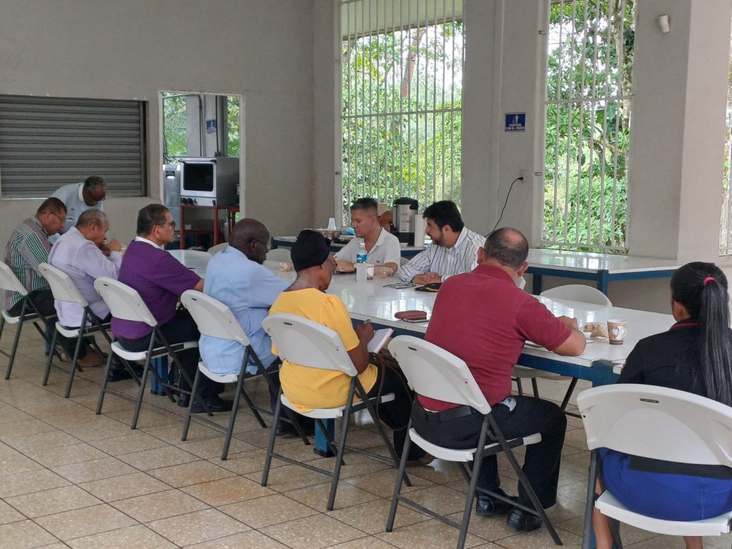 Reunión interconfesional busca mejorar seguridad en Limón y promover inclusión social
