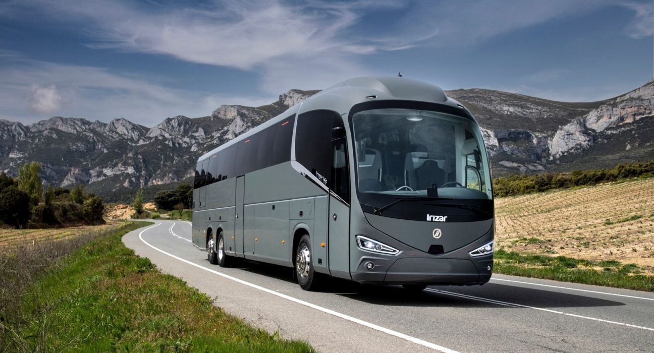 Mercedes-Benz lanza su primer bus de lujo en Costa Rica con tecnología de punta y enfoque en seguridad