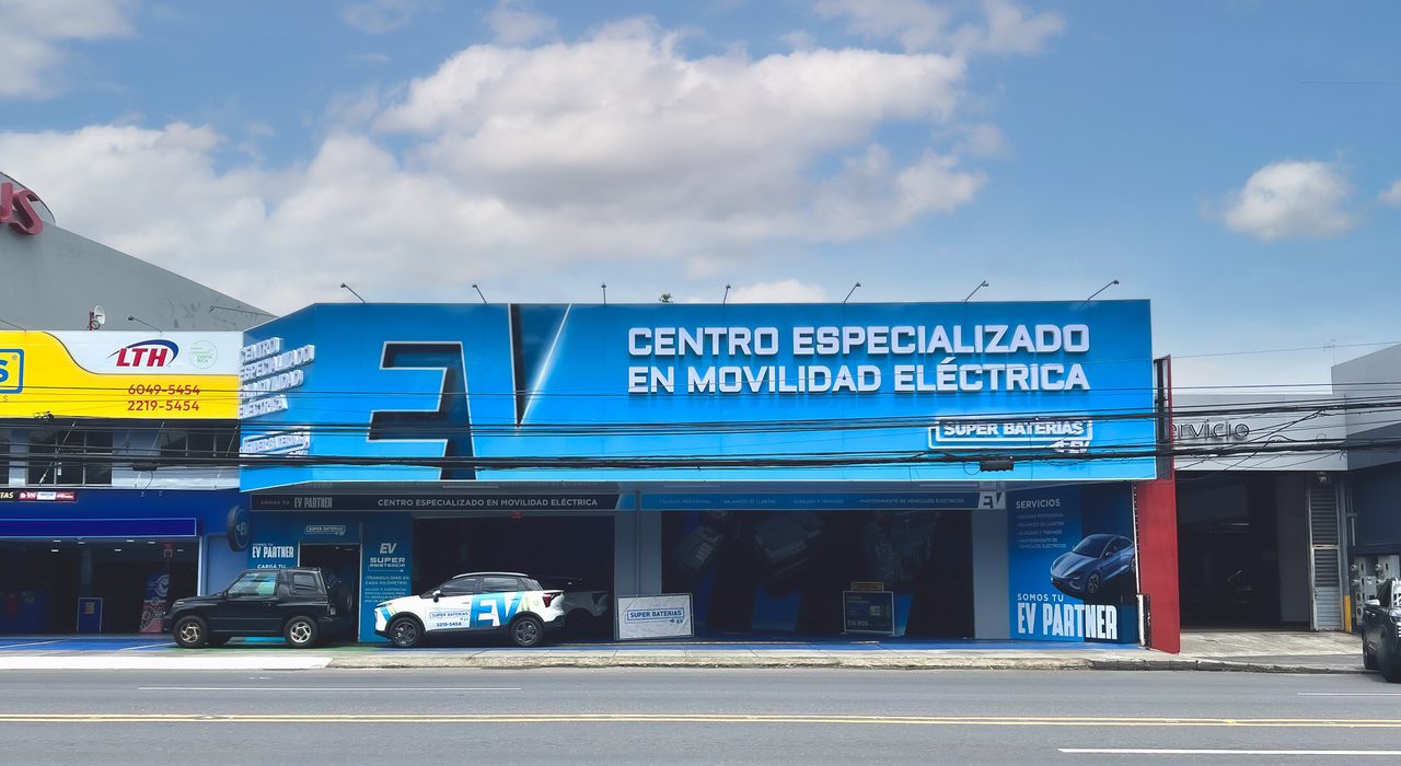 Costa Rica afianza su liderazgo en movilidad eléctrica con nuevos Centros Especializados de Super Baterías EV