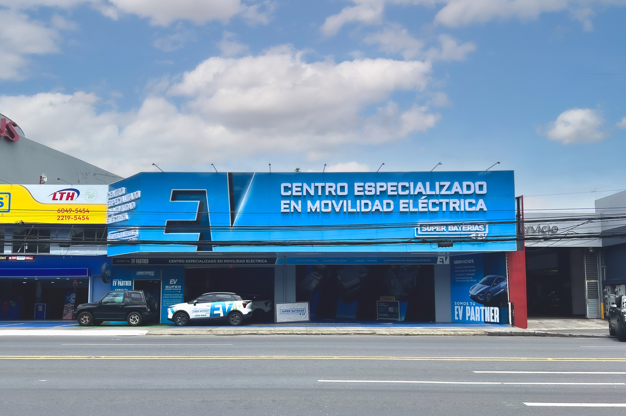 Costa Rica Afianza Su Liderazgo En Movilidad Eléctrica Con Nuevos Centros Especializados De Super Baterías Ev