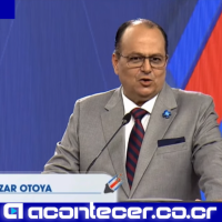 Claudio Alpízar Laura Fernández Acusa Educación